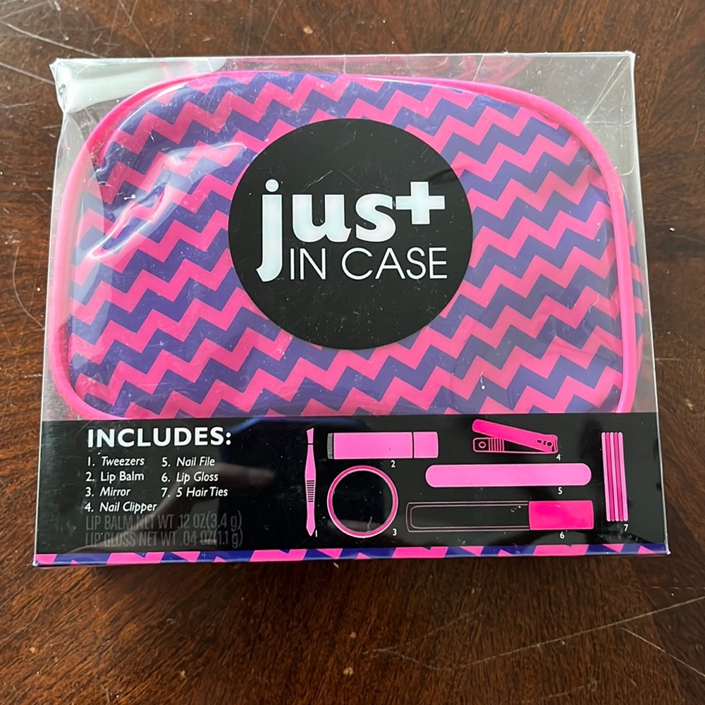 NIB manicure set